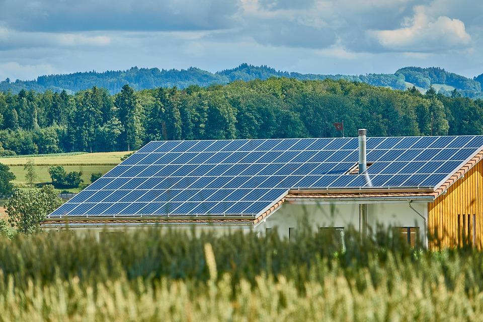 Dachflächenphotovoltaikanlage